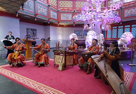 モンゴルの楽器の五重奏